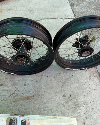 Cerchi supermoto 17