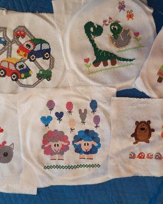 decorazioni in puntocroce fatte a mano