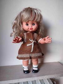 Bambola Danila anni 70