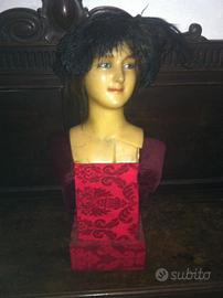 Manichino mezzo busto di donna in cera