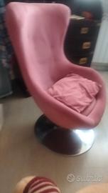 poltrona velluto rosa girevole 