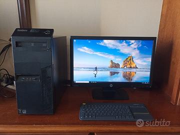 PC Desktop LENOVO ThinkCentre  completo di Monitor