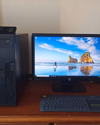 PC Desktop LENOVO ThinkCentre  completo di Monitor