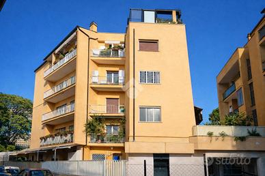 2 LOCALI A ROMA
