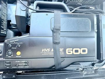 Videocamera Vintage Hitachi VHS Movie 600