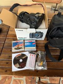 Canon EOS 60D Kit con EF-S 18-135 IS