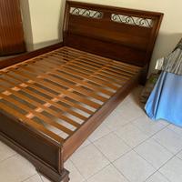 Letto matrimoniale  con doghe