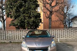 Peugeot 208, 5 porte Active
