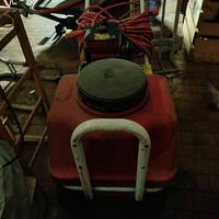 moto pompa  per irrorare  con carrello 