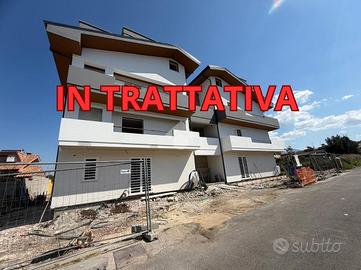 3 LOCALI A CIAMPINO
