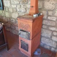 Vendi stufa in terracotta funzionante