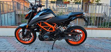 KTM DUKE 390