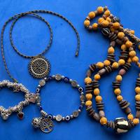 Gioielli collane bracciali Vintage ed Etnici
