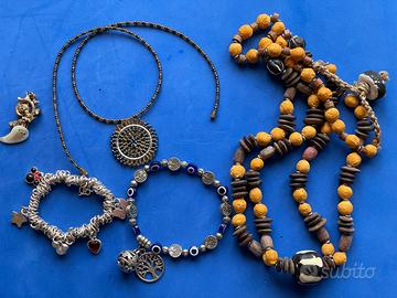 Gioielli collane bracciali Vintage ed Etnici