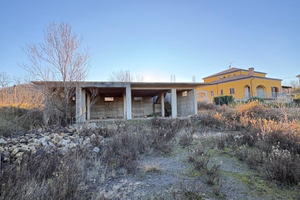 Proprietà indipendente a Castel Lagopesole