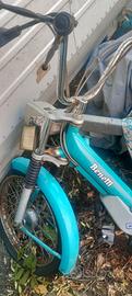 Moto Benelli 