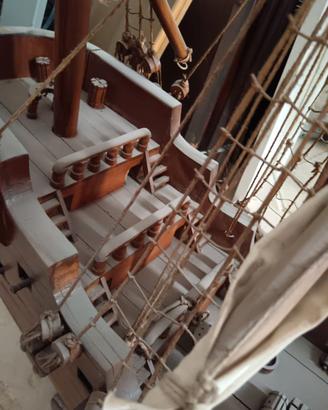 Grande veliero in legno artigianale – 180 cm