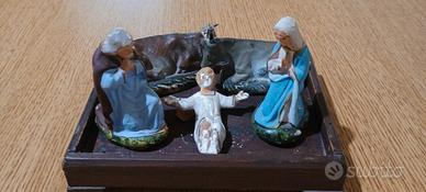 presepe antico  di gesso dipinto a mano