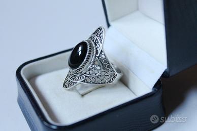 Anello filigrana in argento e Onice nera