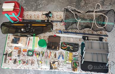 Lotto materiale da pesca vario.