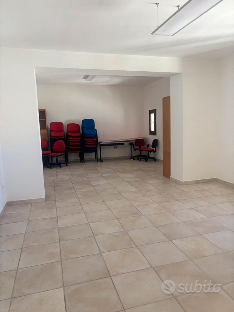 Appartamento con parcheggio di proprietà - Vista 3