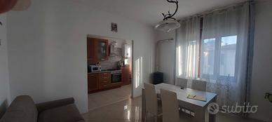Grande appartamento con 4 camere matrimoniali