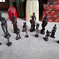 Statuette nere come foto