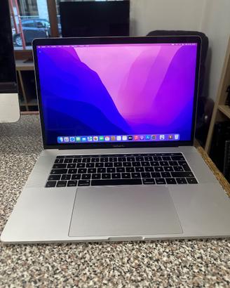 MacBook Pro 15 2016 i7 16/500GB
