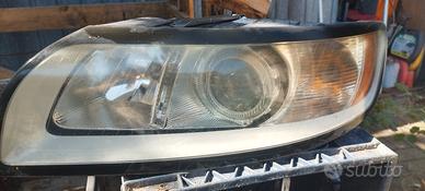 fari anteriori volvo V50 del 2007