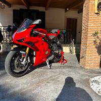 Ducati Panigale v4s