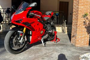 Ducati Panigale v4s