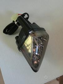 YAMAHA YZF R6 Segnalatore/Luce Centrale Anteriore 