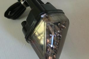 YAMAHA YZF R6 Segnalatore/Luce Centrale Anteriore 