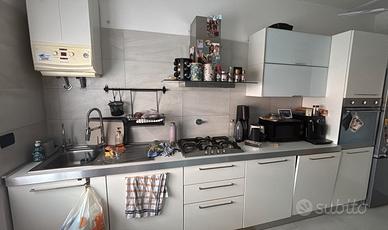 CUCINA LINEARE +PARETE  SOGGIORNO 