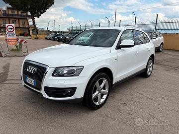 Audi Q5 2.0 TDi S-Line