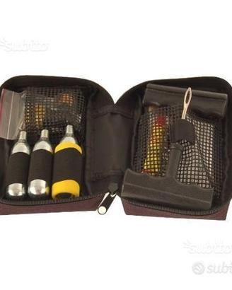 Kit riparazione foratura per moto gomme tubeless