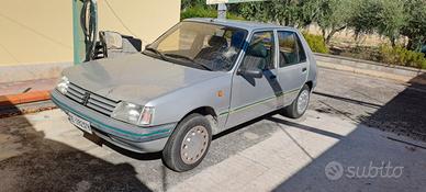 Peugeot 205 Open 