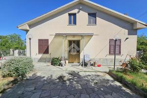 VILLA SINGOLA A PRASCO