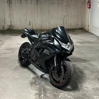 Suzuki gsxr 600 k8 2010