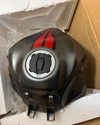 Serbatoio Kavasaki z900 2024