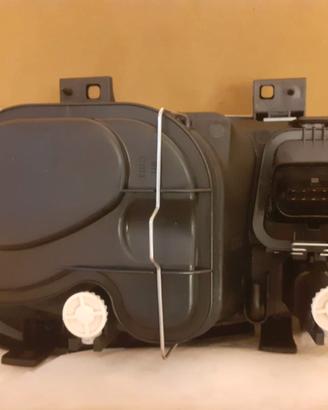 Faro anteriore destro  Golf 4 1.6 benzina anno 200