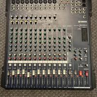 Mixer Yamaha Mg166cx Usato perfetto