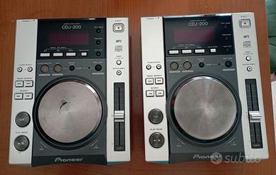 Lettori Pioneer CDJ 200 (coppia o singolo)