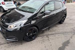 Peugeot 208 1.2turbo 110cv benzina GT-line