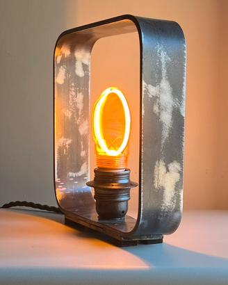 Lampada di design industriale artigianale
