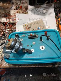 e un variatore per motori elettrici 12v con scambi