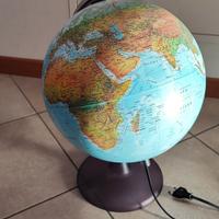 mappamondo luminoso