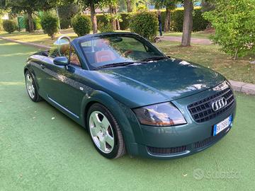 Audi TT Roadster verde  capote verde pelle cuoio
