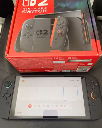 Nintendo Switch 2 + 2 giochi mk world e bananza