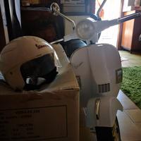 VESPA E CASCO
